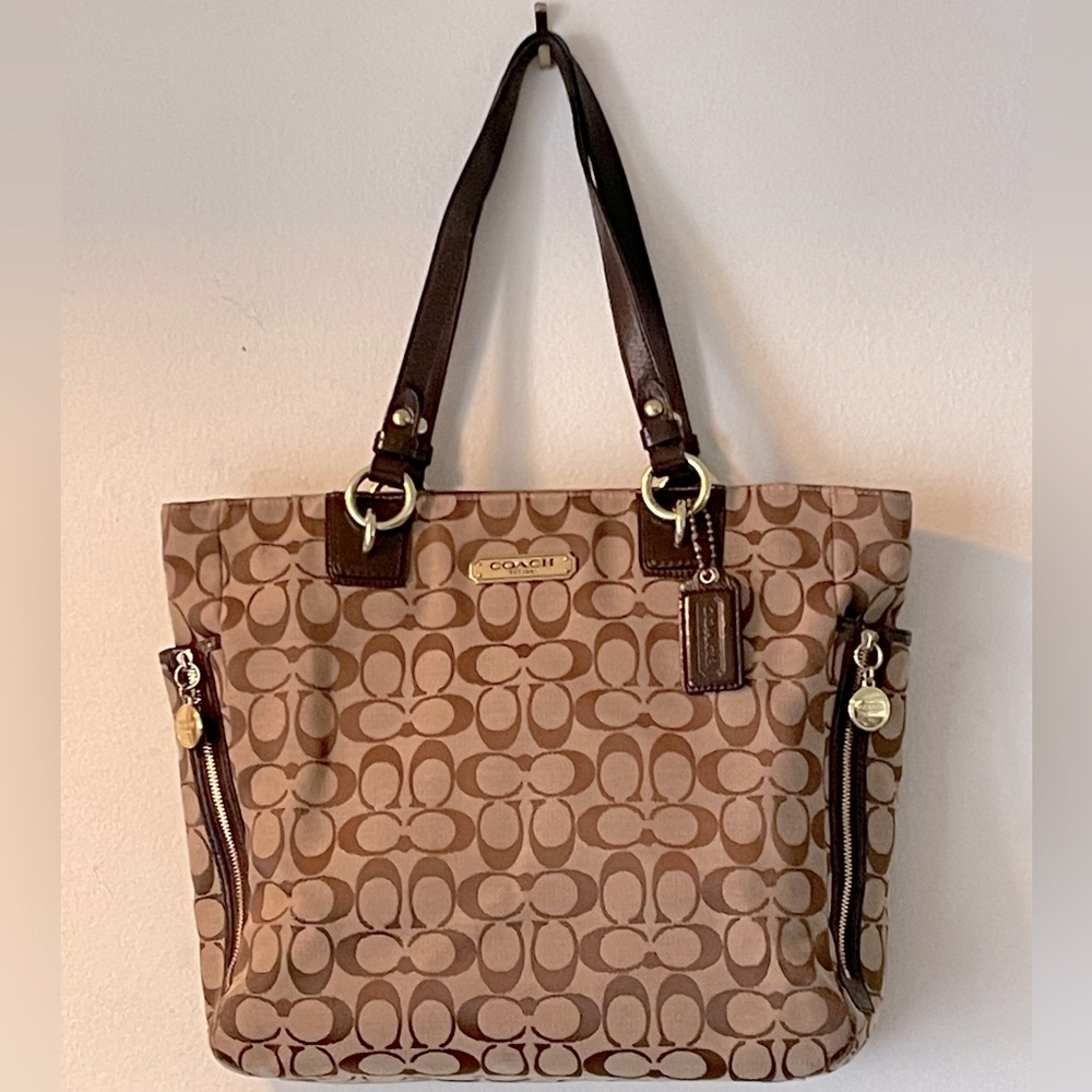 COACH ✨ Brown Signature Tote Bag
